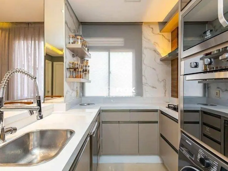 Foto 8 de Apartamento com 2 quartos à venda, 101m2 em Pinheirinho, Curitiba - PR