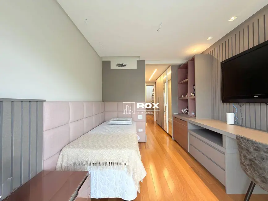 Foto 5 de Casa de Condomínio com 4 quartos à venda, 205m2 em Santo Inácio, Curitiba - PR