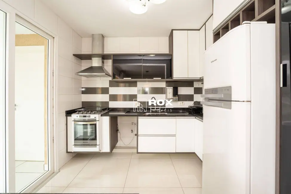 Apartamento com 3 quartos para alugar, 224m2 em Água Verde, Curitiba - PR - imagem 7 Foto 7 de Apartamento com 3 quartos para alugar, 224m2 em Água Verde, Curitiba - PR