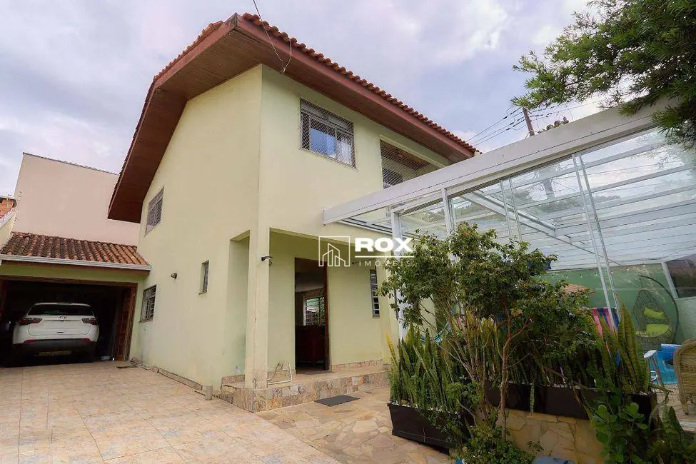 Foto 2 de Casa com 3 quartos à venda, 140m2 em Santa Felicidade, Curitiba - PR