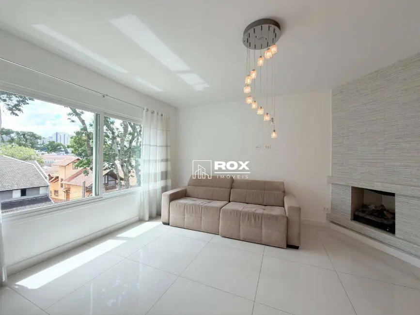 Foto 4 de Apartamento com 3 quartos para alugar, 224m2 em Água Verde, Curitiba - PR