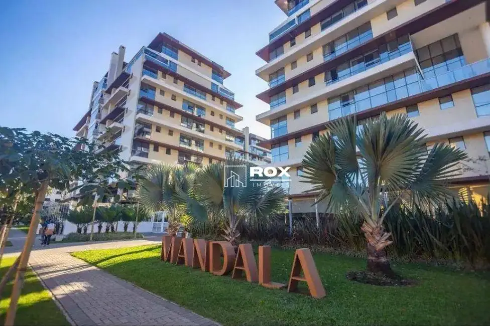 Foto 2 de Cobertura com 3 quartos à venda, 417m2 em Água Verde, Curitiba - PR