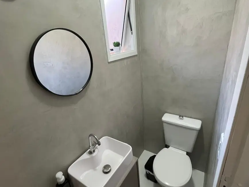 Foto 9 de Sobrado com 3 quartos à venda, 139m2 em Novo Mundo, Curitiba - PR