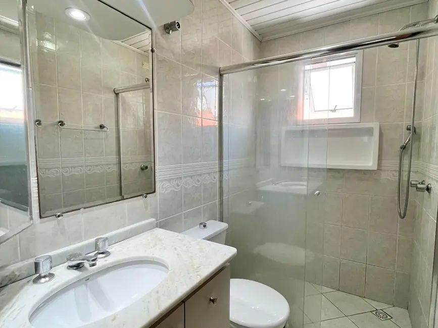 Foto 5 de Sobrado com 3 quartos à venda, 139m2 em Novo Mundo, Curitiba - PR