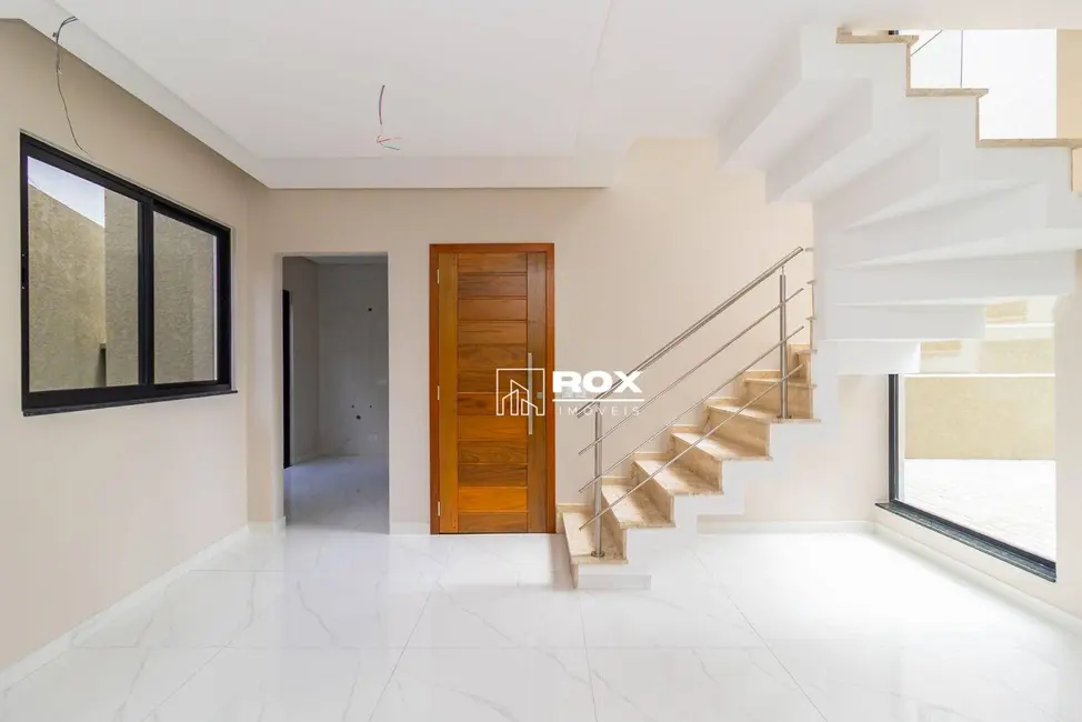 Foto 2 de Sobrado com 3 quartos à venda, 96m2 em Uberaba, Curitiba - PR