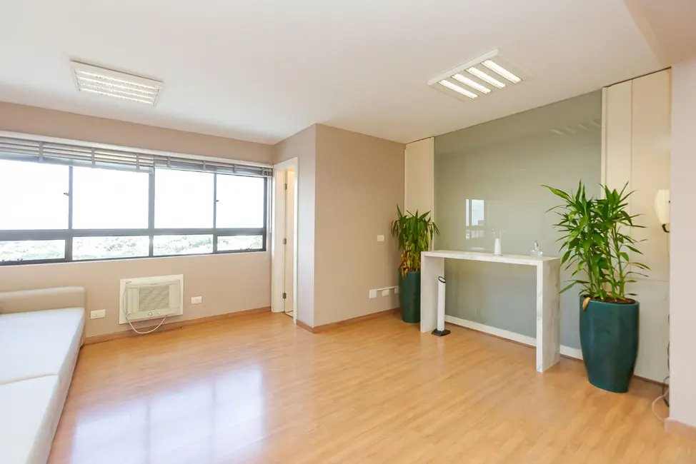 Foto 3 de Sala Comercial à venda, 281m2 em Portão, Curitiba - PR