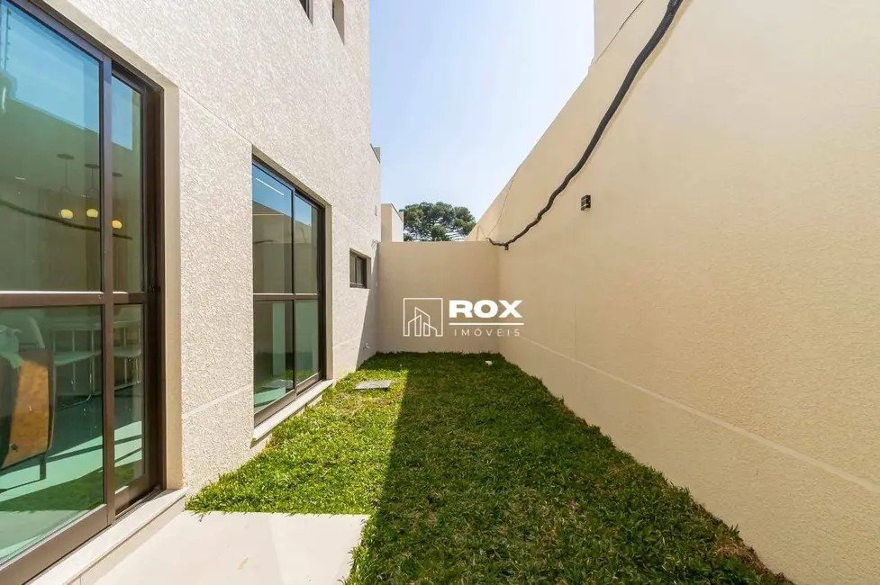 Foto 9 de Sobrado com 3 quartos à venda, 181m2 em Santa Felicidade, Curitiba - PR