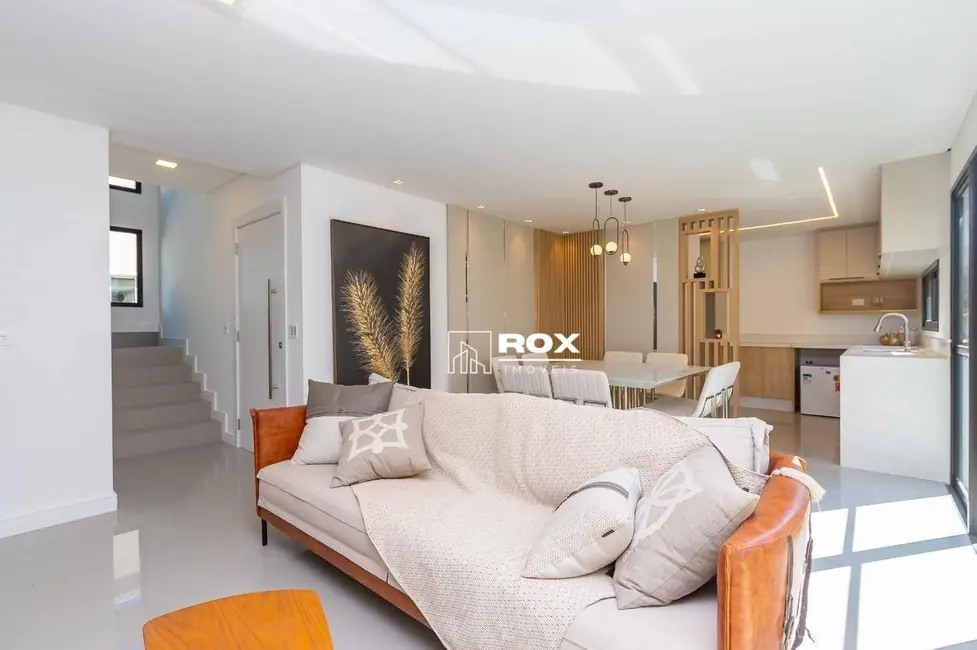 Foto 1 de Sobrado com 3 quartos à venda, 181m2 em Santa Felicidade, Curitiba - PR