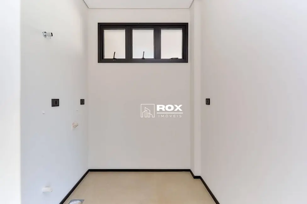 Casa de Condomínio com 3 quartos à venda, 200m2 em Santa Felicidade, Curitiba - PR - imagem 8 Foto 8 de Casa de Condomínio com 3 quartos à venda, 200m2 em Santa Felicidade, Curitiba - PR
