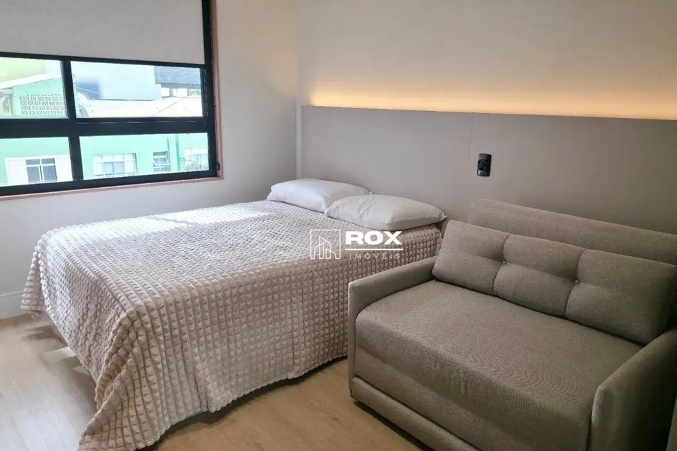 Kitnet com 1 quarto à venda, 29m2 em Centro, Curitiba - PR - imagem 5 Foto 5 de Kitnet com 1 quarto à venda, 29m2 em Centro, Curitiba - PR