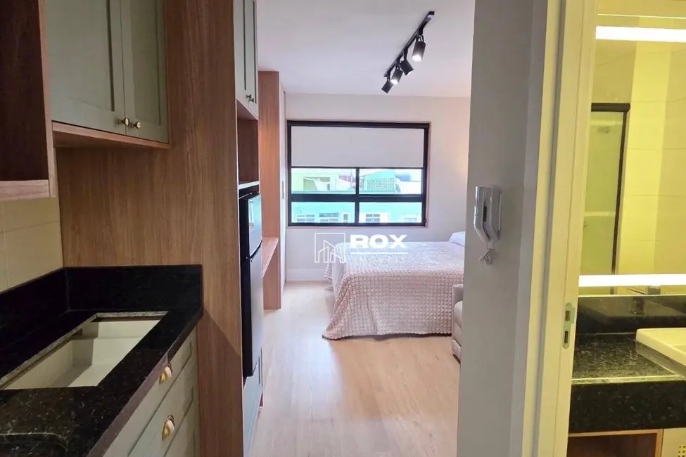 Kitnet com 1 quarto à venda, 29m2 em Centro, Curitiba - PR - imagem 8 Foto 8 de Kitnet com 1 quarto à venda, 29m2 em Centro, Curitiba - PR