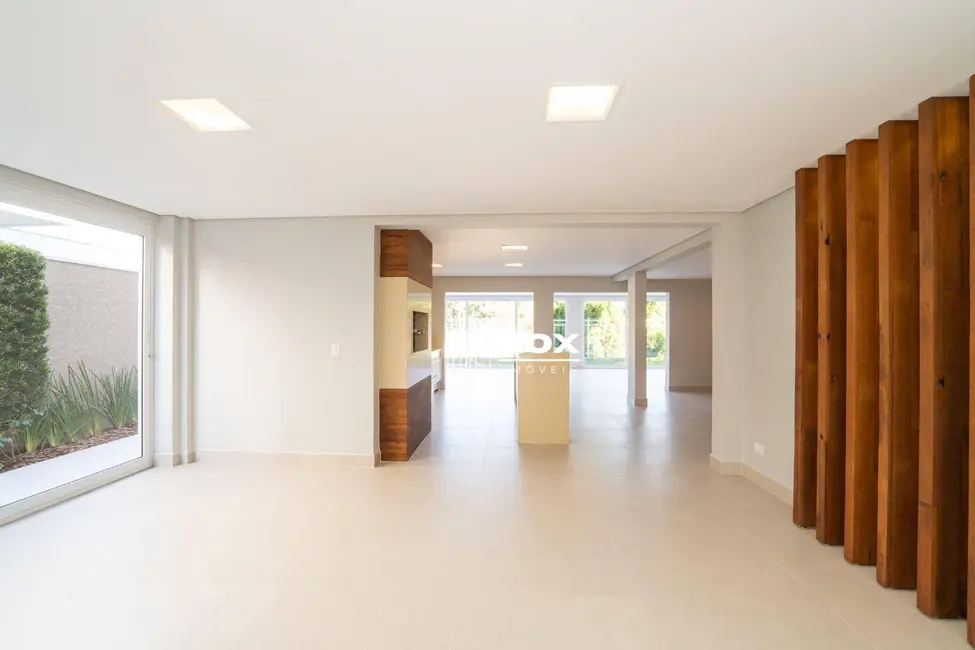 Foto 3 de Casa de Condomínio com 5 quartos para alugar, 527m2 em São João, Curitiba - PR