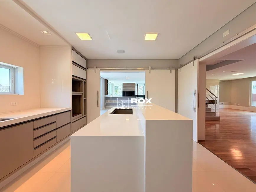 Foto 5 de Casa de Condomínio com 5 quartos para alugar, 359m2 em Uberaba, Curitiba - PR
