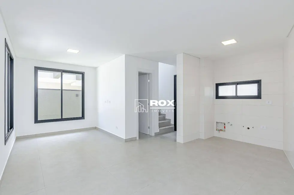 Sobrado com 3 quartos à venda, 164m2 em Abranches, Curitiba - PR - imagem 7 Foto 7 de Sobrado com 3 quartos à venda, 164m2 em Abranches, Curitiba - PR