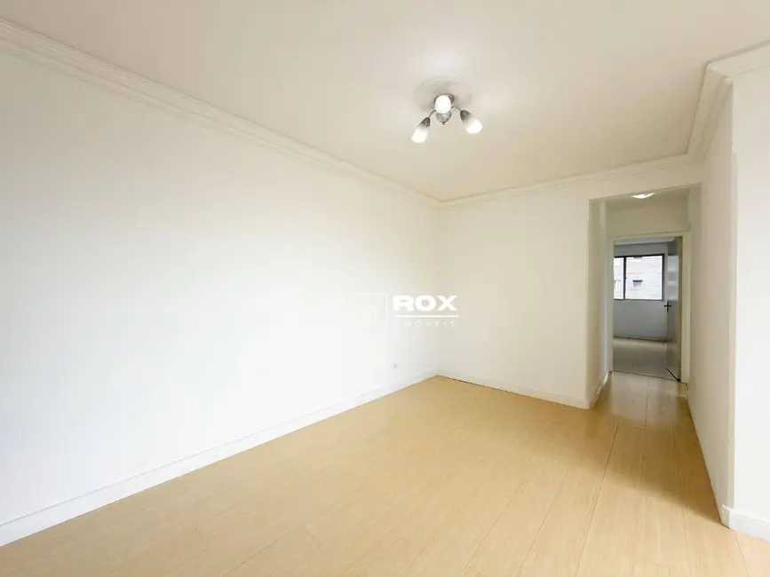 Apartamento com 3 quartos para alugar, 120m2 em Vila Izabel, Curitiba - PR - imagem 8 Foto 8 de Apartamento com 3 quartos para alugar, 120m2 em Vila Izabel, Curitiba - PR