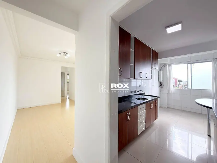 Apartamento com 3 quartos para alugar, 120m2 em Vila Izabel, Curitiba - PR - imagem 4 Foto 4 de Apartamento com 3 quartos para alugar, 120m2 em Vila Izabel, Curitiba - PR