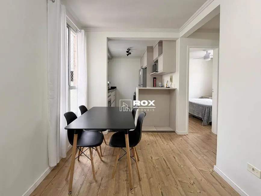 Apartamento com 2 quartos à venda, 60m2 em Pinheirinho, Curitiba - PR - imagem 3 Foto 3 de Apartamento com 2 quartos à venda, 60m2 em Pinheirinho, Curitiba - PR