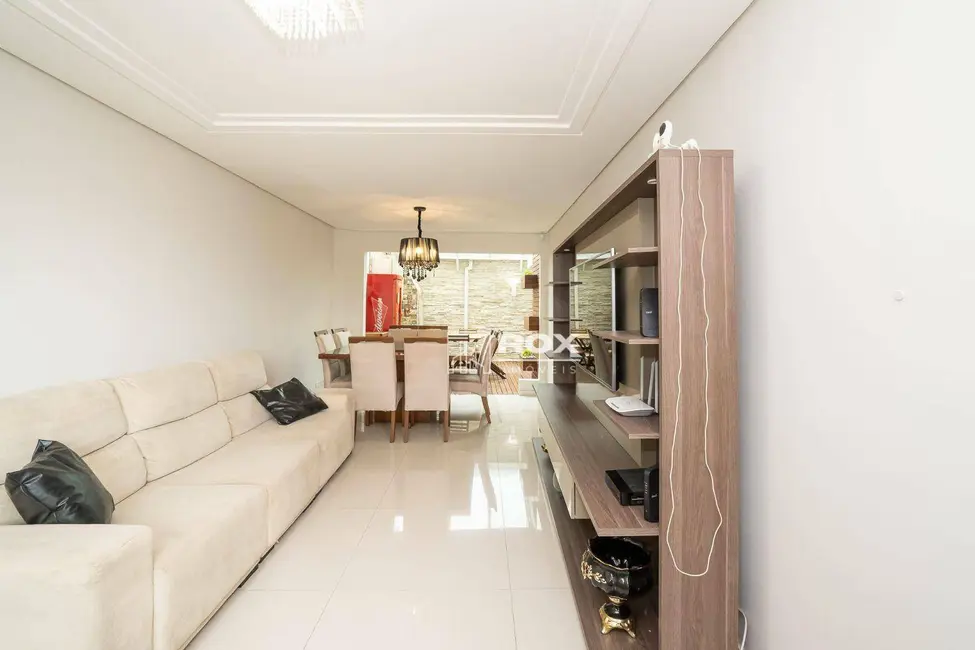 Foto 6 de Sobrado com 3 quartos para alugar, 120m2 em Água Verde, Curitiba - PR