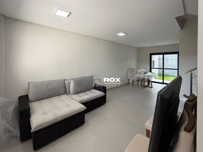 Foto 2 de Sobrado com 3 quartos à venda, 116m2 em Tingui, Curitiba - PR