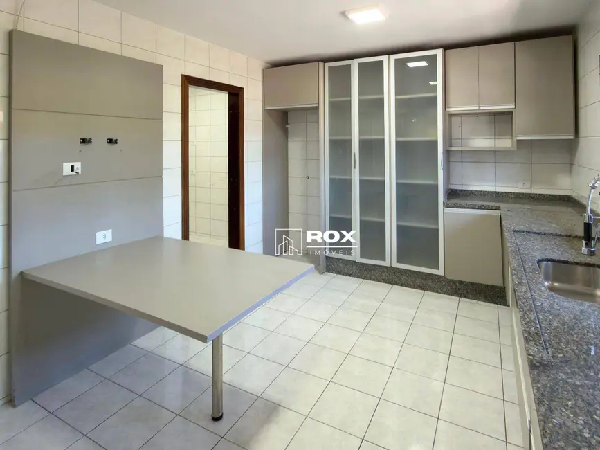 Apartamento com 3 quartos para alugar, 250m2 em Santa Felicidade, Curitiba - PR - imagem 9 Foto 9 de Apartamento com 3 quartos para alugar, 250m2 em Santa Felicidade, Curitiba - PR