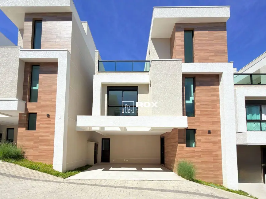 Sobrado com 3 quartos à venda, 182m2 em Santa Felicidade, Curitiba - PR - imagem 1 Foto 1 de Sobrado com 3 quartos à venda, 182m2 em Santa Felicidade, Curitiba - PR