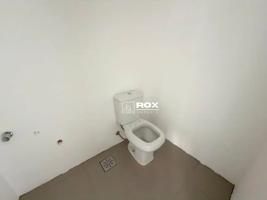 Sobrado com 3 quartos à venda, 182m2 em Santa Felicidade, Curitiba - PR - imagem 9 Foto 9 de Sobrado com 3 quartos à venda, 182m2 em Santa Felicidade, Curitiba - PR