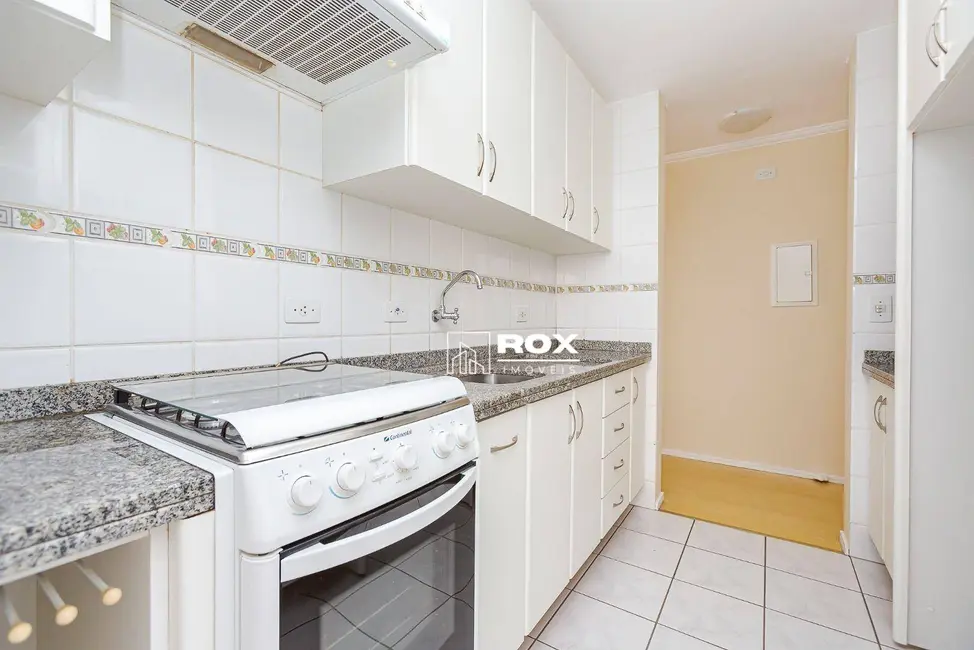Apartamento com 2 quartos para alugar, 79m2 em São Braz, Curitiba - PR - imagem 8 Foto 8 de Apartamento com 2 quartos para alugar, 79m2 em São Braz, Curitiba - PR