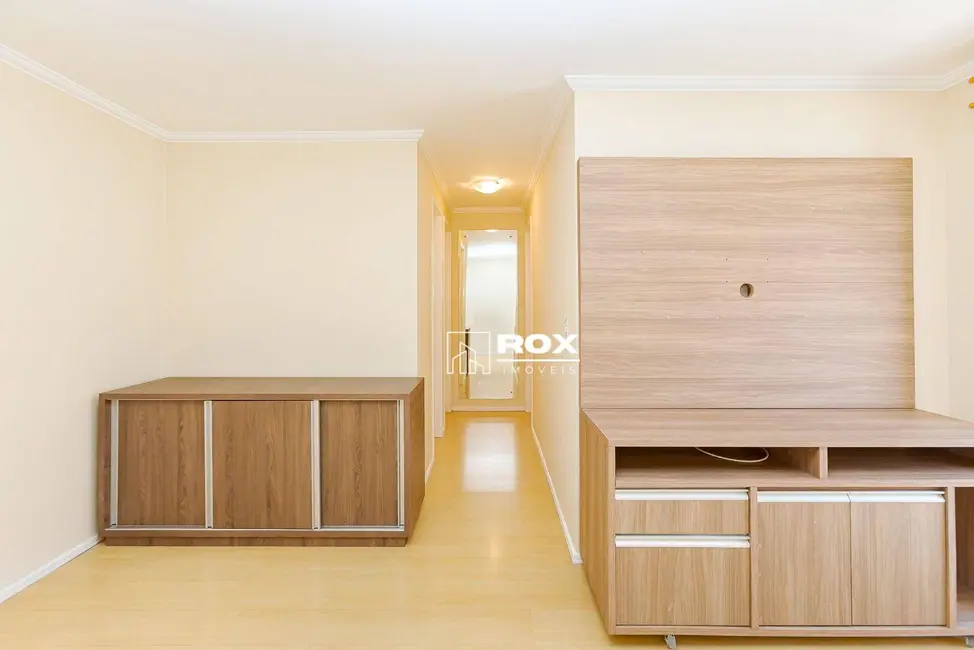 Apartamento com 2 quartos para alugar, 79m2 em São Braz, Curitiba - PR - imagem 4 Foto 4 de Apartamento com 2 quartos para alugar, 79m2 em São Braz, Curitiba - PR