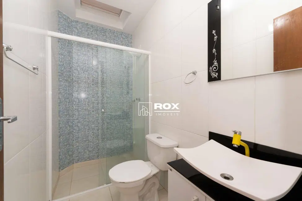 Foto 9 de Sobrado com 4 quartos à venda, 140m2 em Almirante Tamandare - PR