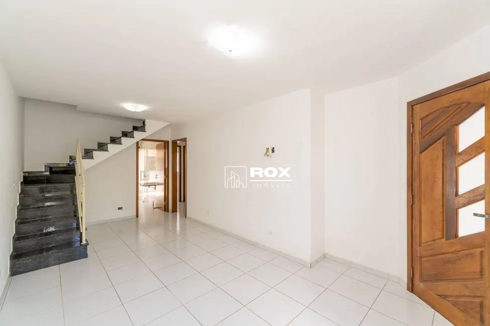 Foto 2 de Sobrado com 4 quartos à venda, 140m2 em Almirante Tamandare - PR