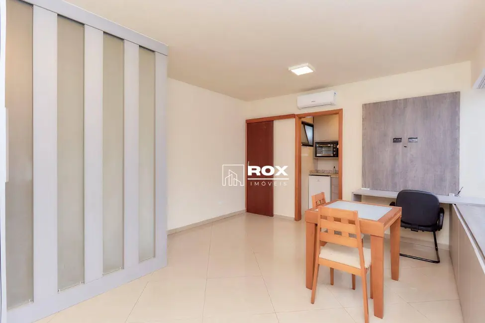 Kitnet com 1 quarto à venda, 48m2 em Mercês, Curitiba - PR - imagem 1 Foto 1 de Kitnet com 1 quarto à venda, 48m2 em Mercês, Curitiba - PR
