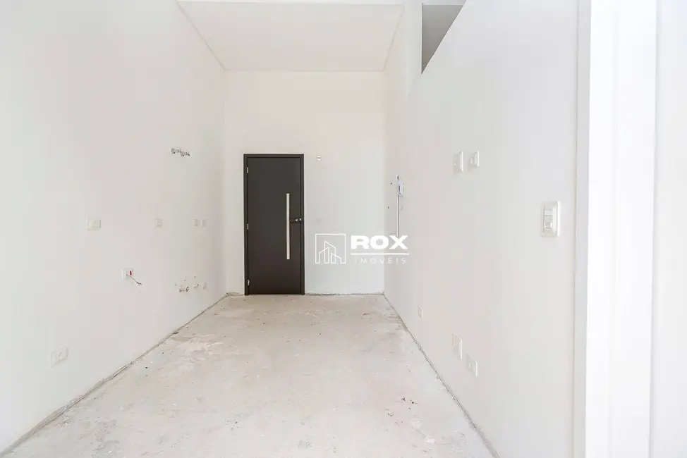 Apartamento com 1 quarto à venda, 57m2 em Hugo Lange, Curitiba - PR - imagem 5 Foto 5 de Apartamento com 1 quarto à venda, 57m2 em Hugo Lange, Curitiba - PR