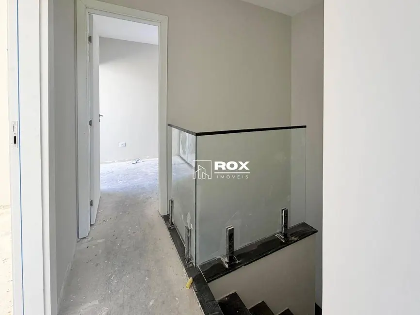 Foto 6 de Sobrado com 3 quartos à venda, 141m2 em Pinheirinho, Curitiba - PR