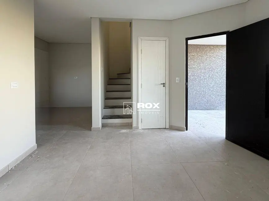 Foto 3 de Sobrado com 3 quartos à venda, 141m2 em Pinheirinho, Curitiba - PR