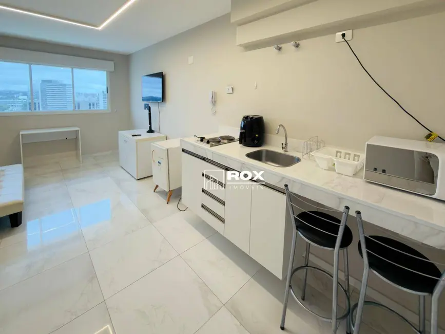 Foto 5 de Kitnet com 1 quarto para alugar, 44m2 em Centro Cívico, Curitiba - PR