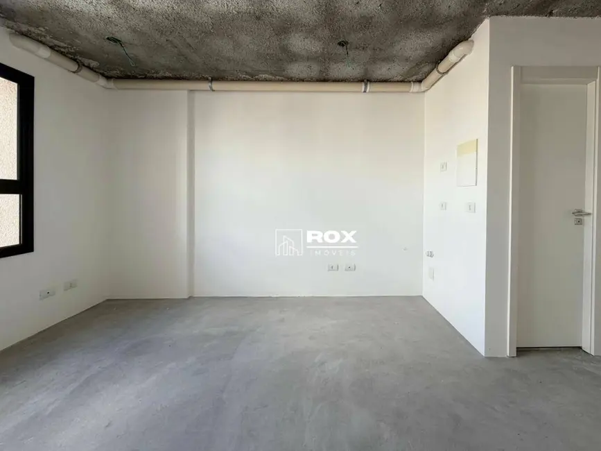 Sala Comercial à venda, 33m2 em Centro, Curitiba - PR - imagem 3 Foto 3 de Sala Comercial à venda, 33m2 em Centro, Curitiba - PR