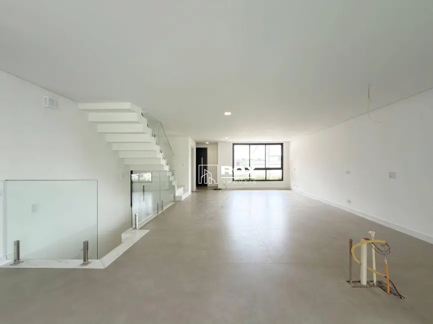 Foto 3 de Casa de Condomínio com 3 quartos à venda, 160m2 em Santa Cândida, Curitiba - PR