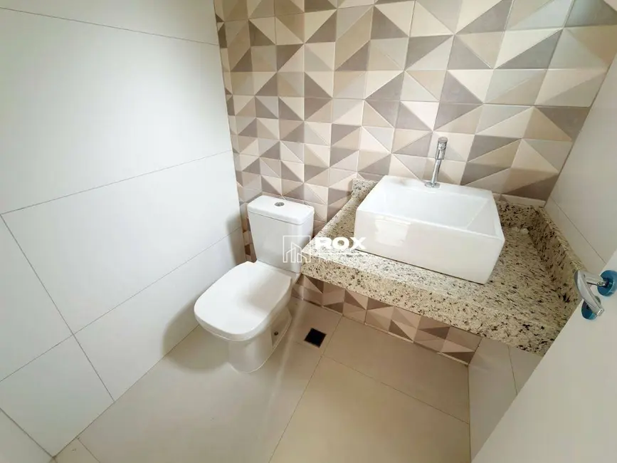 Foto 4 de Sobrado com 3 quartos à venda, 90m2 em Santa Cândida, Curitiba - PR