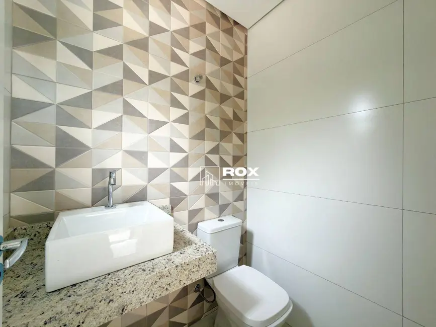 Casa de Condomínio com 3 quartos à venda, 90m2 em Santa Cândida, Curitiba - PR - imagem 4 Foto 4 de Casa de Condomínio com 3 quartos à venda, 90m2 em Santa Cândida, Curitiba - PR