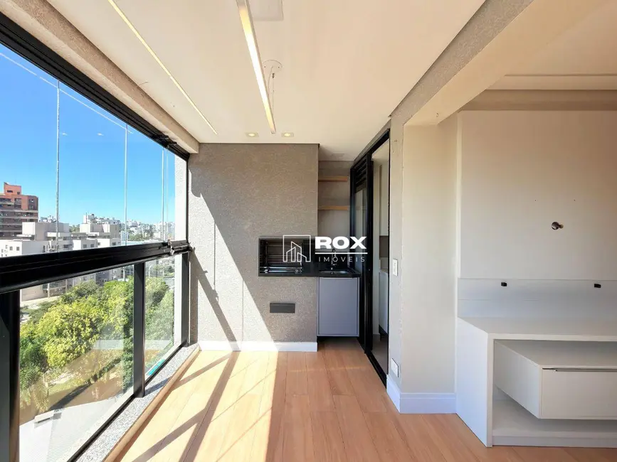 Apartamento com 3 quartos à venda, 169m2 em Cabral, Curitiba - PR - imagem 3 Foto 3 de Apartamento com 3 quartos à venda, 169m2 em Cabral, Curitiba - PR