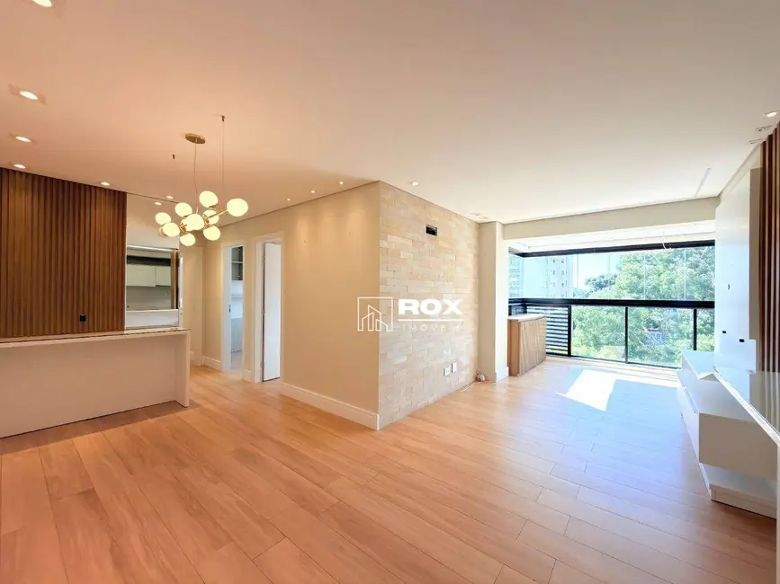 Apartamento com 3 quartos à venda, 169m2 em Cabral, Curitiba - PR - imagem 1 Foto 1 de Apartamento com 3 quartos à venda, 169m2 em Cabral, Curitiba - PR