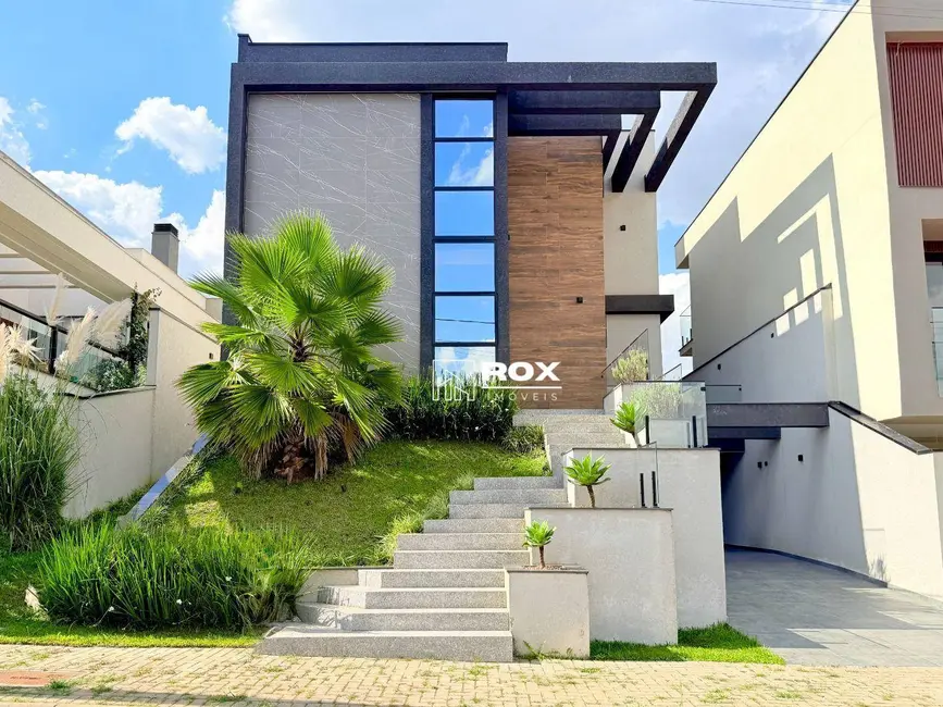 Foto 3 de Casa de Condomínio com 3 quartos à venda, 300m2 em Tingui, Curitiba - PR