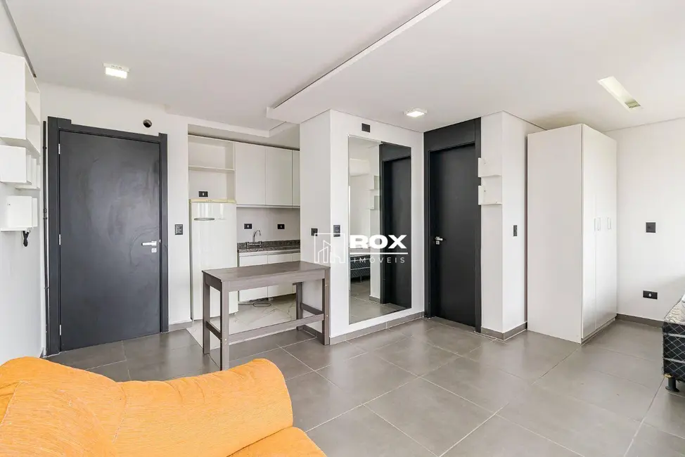 Kitnet com 1 quarto para alugar, 48m2 em Prado Velho, Curitiba - PR - imagem 3 Foto 3 de Kitnet com 1 quarto para alugar, 48m2 em Prado Velho, Curitiba - PR