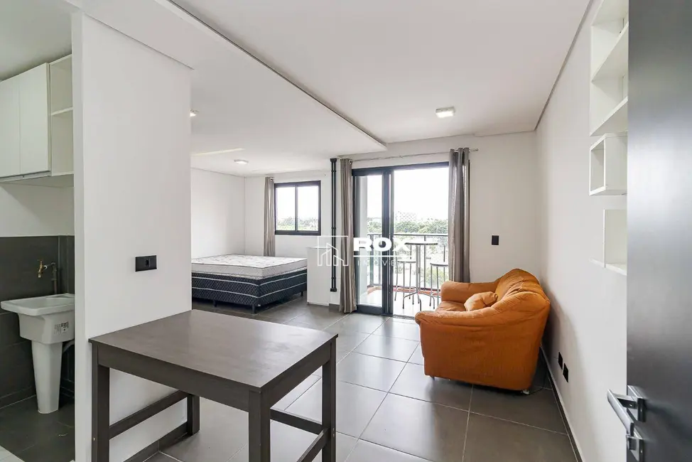 Kitnet com 1 quarto para alugar, 48m2 em Prado Velho, Curitiba - PR - imagem 2 Foto 2 de Kitnet com 1 quarto para alugar, 48m2 em Prado Velho, Curitiba - PR