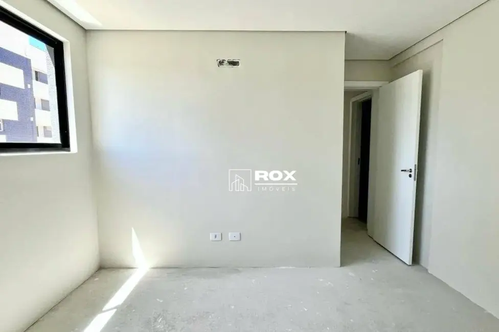 Apartamento com 2 quartos à venda, 77m2 em Curitiba - PR - imagem 9 Foto 9 de Apartamento com 2 quartos à venda, 77m2 em Curitiba - PR