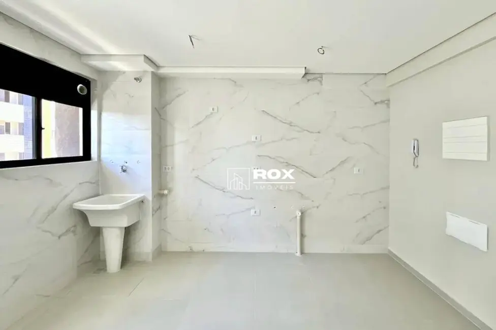 Apartamento com 2 quartos à venda, 77m2 em Curitiba - PR - imagem 4 Foto 4 de Apartamento com 2 quartos à venda, 77m2 em Curitiba - PR