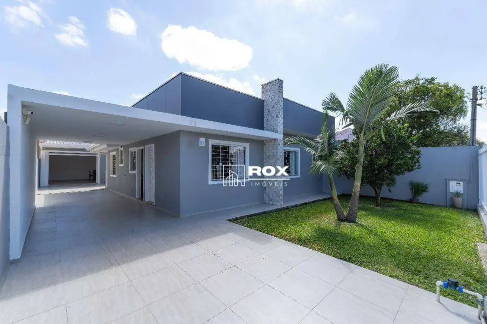 Foto 1 de Casa com 4 quartos à venda, 300m2 em Cajuru, Curitiba - PR