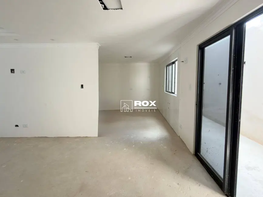 Foto 4 de Sobrado com 3 quartos à venda, 134m2 em Capão Raso, Curitiba - PR