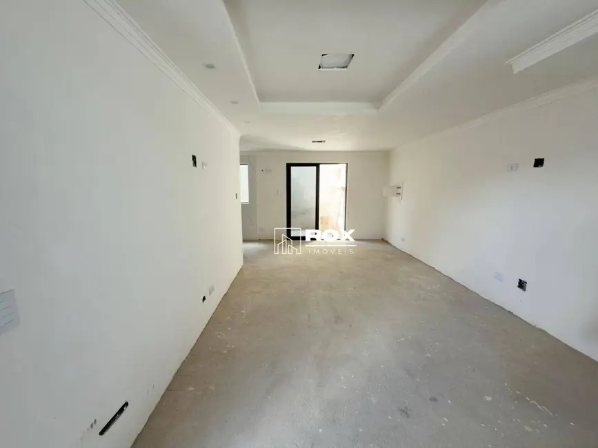 Foto 3 de Sobrado com 3 quartos à venda, 134m2 em Capão Raso, Curitiba - PR