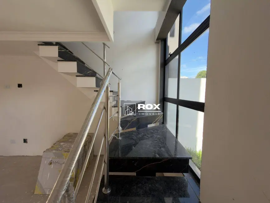 Foto 6 de Sobrado com 3 quartos à venda, 134m2 em Capão Raso, Curitiba - PR